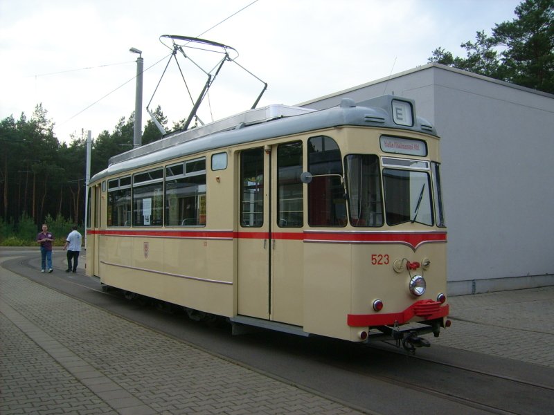 Historischer Triebwagen 523 (ex Cottbus 58) aus Halle (16.09.2006)