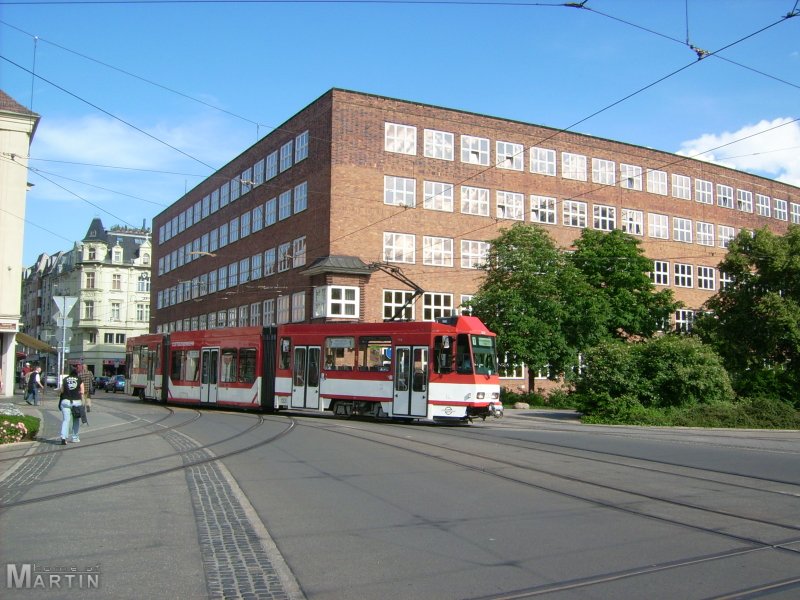 Tw 133 biegt als Linie 1 mit dem Ziel Thiemstrae in die Stadtpromenade ein (10.06.2009)