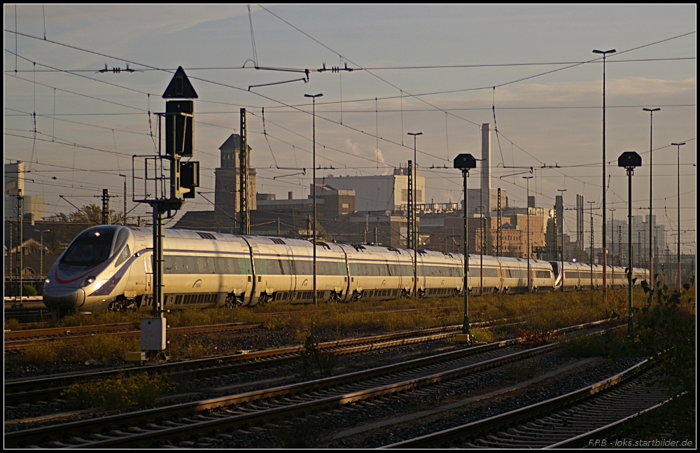 CIS 610 711 und CIS 610 707 in der fr�hen Morgensonne bevor es als ST 93170 nach Breddin ging (gesehen Berlin-Moabit 27.10.2010)