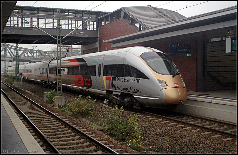 DB 415 022  175 Jahre Eisenbahn in Deutschland  wird f�r die Fahrt als ICE 1509 nach M�nchen Hbf bereitgestellt (gesehen Berlin Gesundbrunnen 02.11.2010)