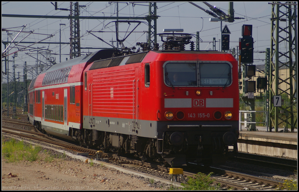 DB Regio 143 155-0 stellt die RB13 nach Leipzig Hbf am 16.07.2013 im Hauptbahnhof von Magdeburg bereit
<br><br>
- Update: ++ 10.2018 bei Fa. Bender, Opladen