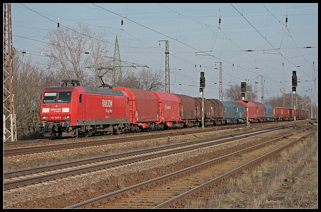DB Schenker 145 035-5 und einem gemischtem G�terzug (Nuthetal-Saarmund 23.03.2010)