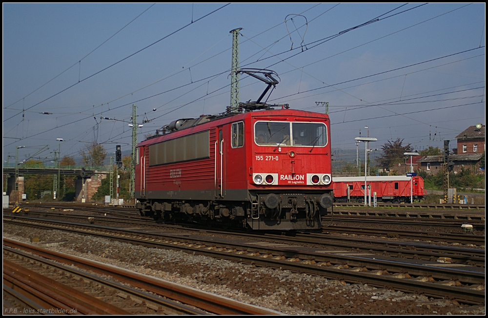 DB Schenker 155 271-0 kommt solo in den Rbf eingefahren (gesehen Bebra 14.10.2010)
<br><br>
Update: 2015 in Rostock-Seehafen z; ++ 08.09.2015 in Opladen