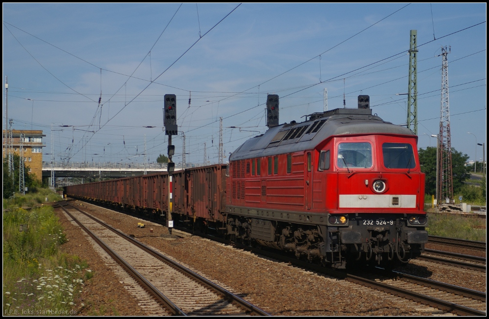 DB Schenker 232 524-9 mit Eas-Wagen am 23.07.2012 in Berlin Sch�nefeld Flughafen.
<br><br>
- Update: ++ 2018 bei Fa. Bender, Opladen (genaues Datum unbekannt)