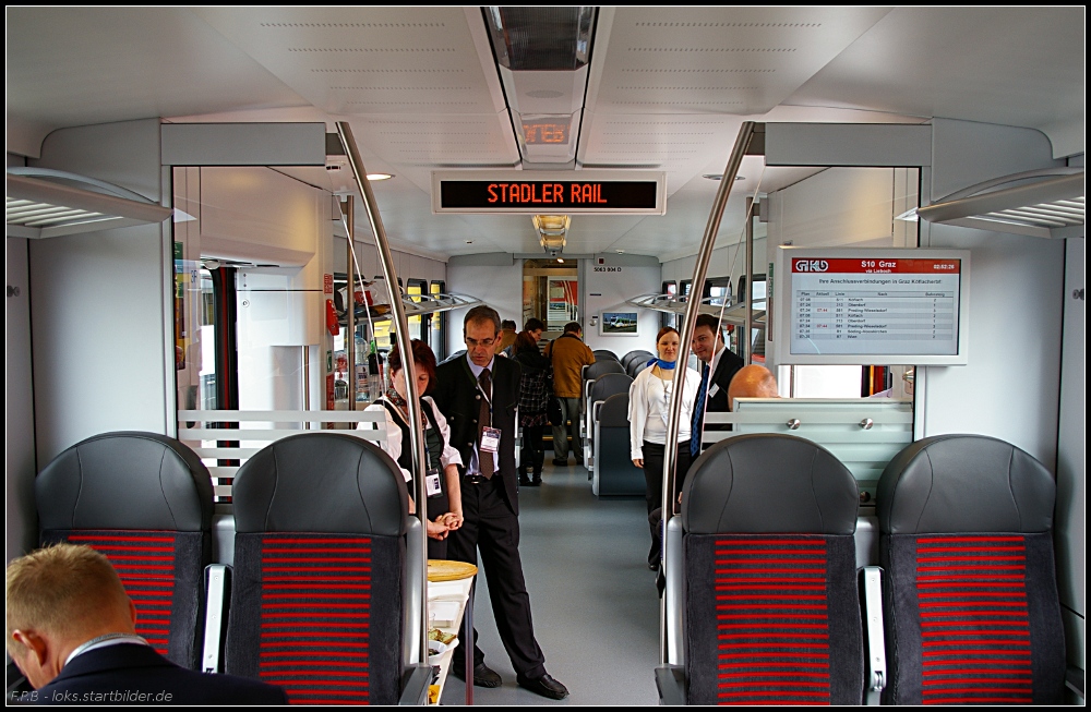 Innenraum des GTW DMU 2/8 f�r die S-Bahn Steiermark (INNOTRANS 2010 Berlin 21.09.2010)