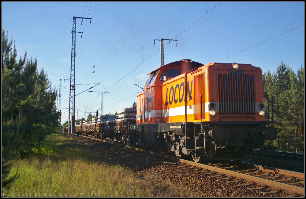 LOCON 208 / 212 357-8 mit Schwellenzug am 05.06.2013 in der Berliner Wuhlheide