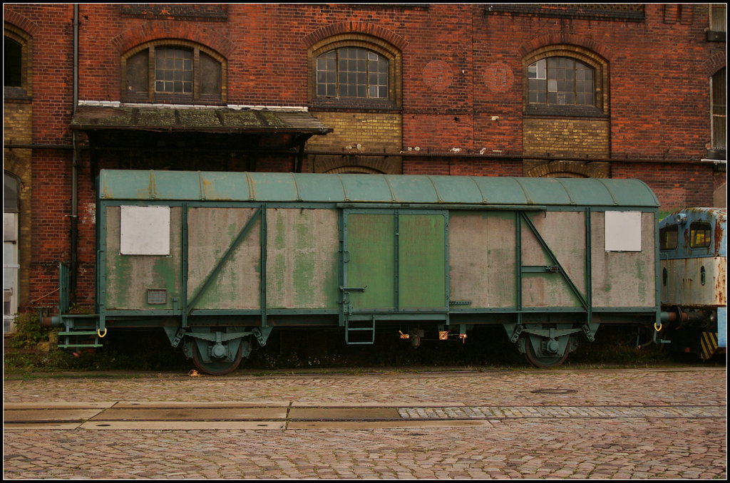 Neu im Bestand der Magdeburger Eisenbahnfreunde ist DR 40 50 94-00 343-2 Pwg 88, ex Bww Seddin. Ab Oktober 1996 �ber Kauf von DB AG, dann Dauerleihgabe im Bestand des Vereins. Zu sehen war der Wagen beim Familienfest am 09.09.2017 am Magdeburger Wissenschaftshafen