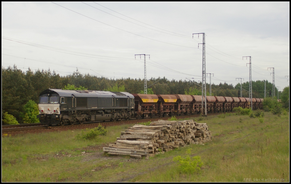ODIN 266 114-8 mit Schüttgut in Berlin Wuhlheide (Eigentum MRCE, gesehen 10.05.2012)