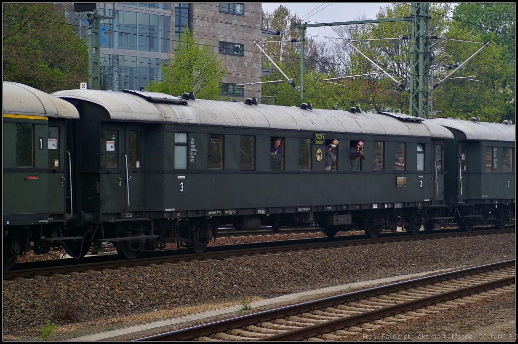 6. Dresdner Dampfloktreffen, 12.04.2014: 73 245 Dresden, Gattung C4�, in einem Sonderzug der Dampflokfreunde Berlin e.V. bei der Einfahrt in den Dresdener Hauptbahnhof