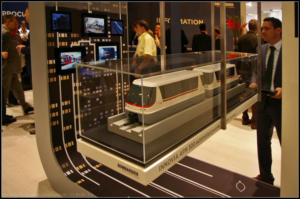 Auch der kanadische Hersteller Bombardier war wieder mit einem gro�en Stand auf der InnoTrans 2014 vertreten. Zu sehen gab es auch etliche Modelle von Produkten des Herstellers, so u.a. INNOVA APM 300, ein automatisches System zur Fahrgastbef�rderung
