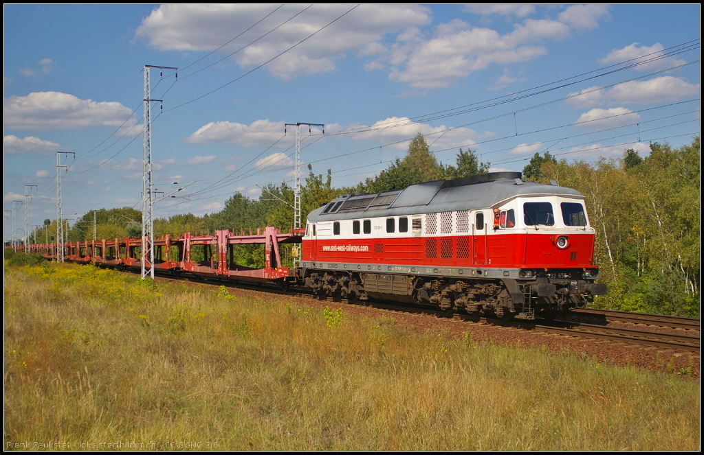 DB Schenker 232 658 fuhr mit leeren Laes-Wagen von DB Schenker VTG und einem bestens aufgelegten Tf am 28.08.2014 durch die Berliner Wuhlheide nach Oderbr�cke. Gru� zur�ck!