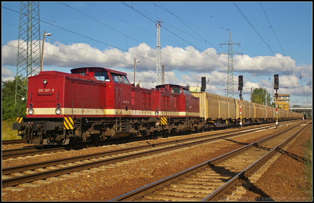 MTEG 204 347 / 202 347-1 mit der Schwesterlok 204 311 und dem Innofreight-Zug am 29.09.2013 in Berlin Sch�nefeld Flughafen (NVR-Nummer 98 80 3202 347-1 D-MTEG)