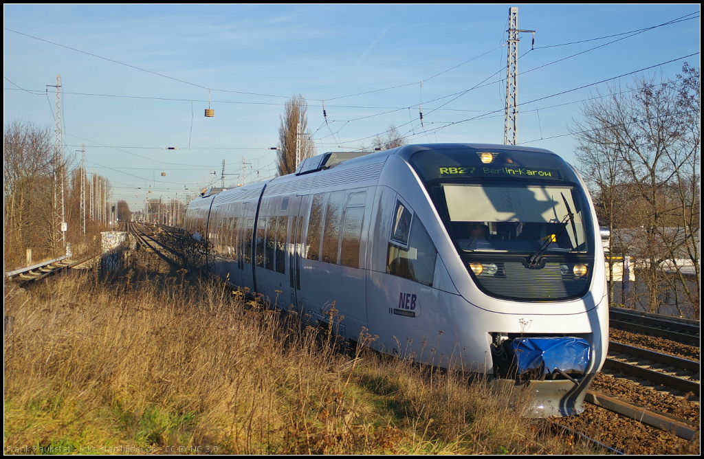 NEB VT 643.04 / 643 361 als RB27 Bln.-Karow f�hrt am 16.12.2013 in den Endbahnhof Berlin-Karow ein (NVR-Nummer 95 80 0643 361-8 D-PEG)