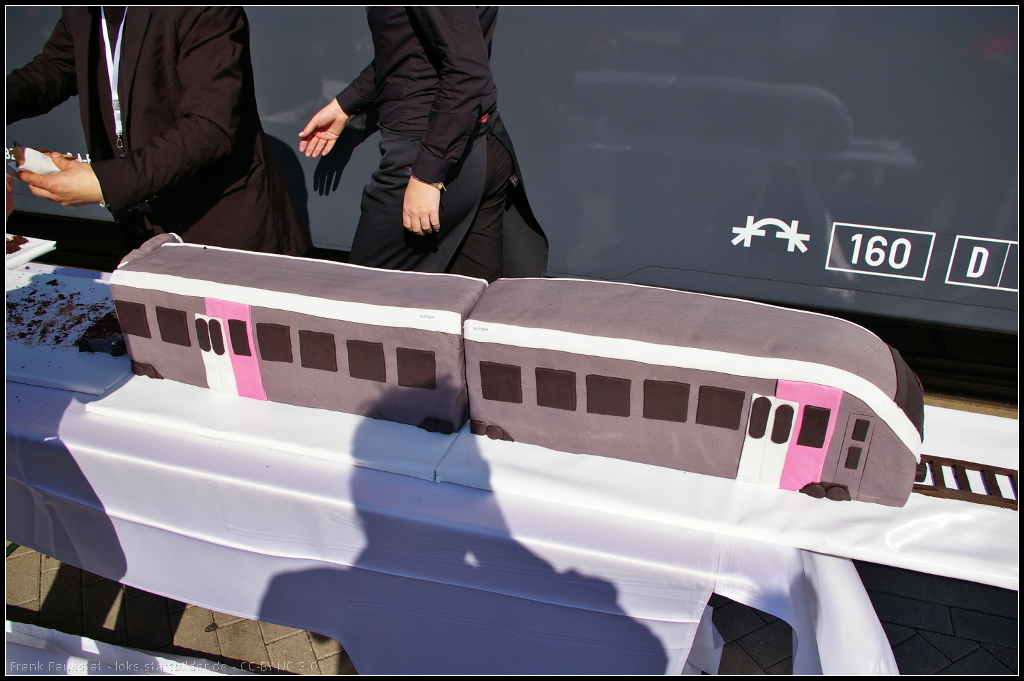 Wann kann man schon einmal einen Zug verspeisen? Bei metronom konnte man den Coradia Continental f�r ENNO verspeisen. Gesehen und gegessen auf der InnoTrans 2014 in Berlin