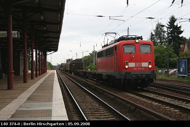DB 140 374-0 mit gemischtem Güterzug (Berlin Hirschgarten, 05.09.2008)
<br><br>
Update: 2015 in Seddin als Ersatzteilspender z; ++ 03/2016