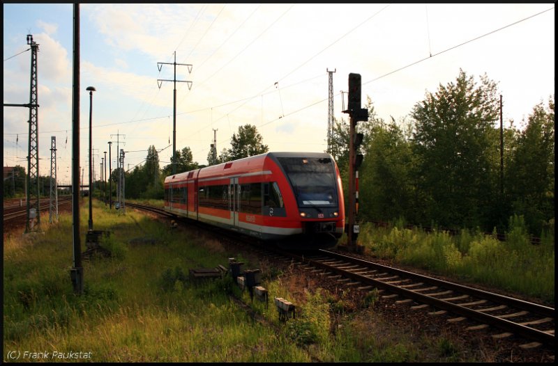 DB 646 006-2 als RB22 f�hrt in die Endhaltestelle ein (Berlin Sch�nefeld, 18.06.2009)