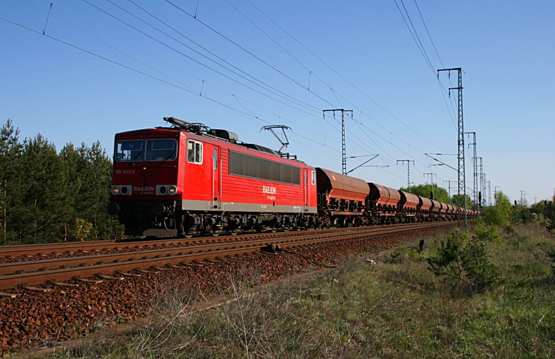 RAILION Logistics 155 043-3 mit Tads-Wagen (Berlin Wuhlheide, 21.04.2009).
<br><br>
- Update: 06/2015 in Mukran z