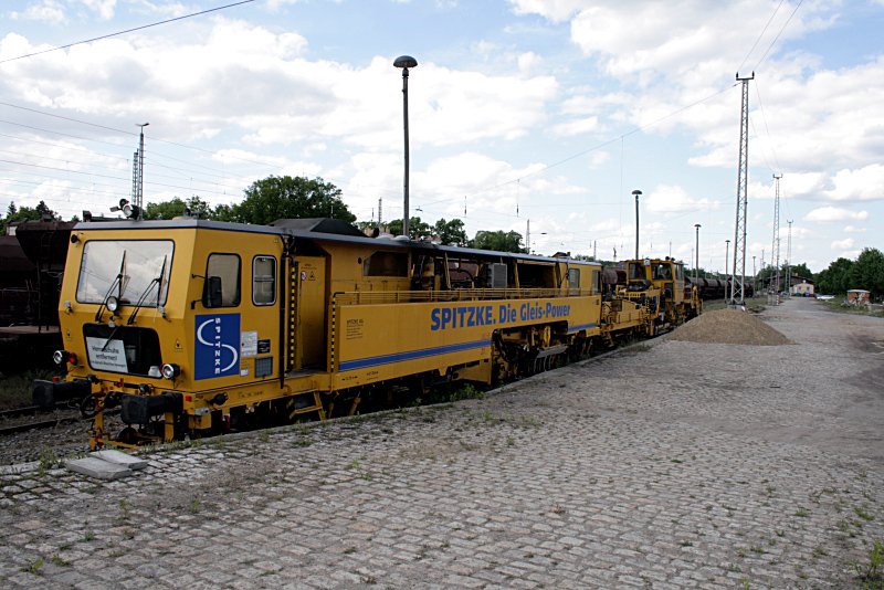 Spitzke 09-32 CSM (97 40 68 503 17-2) und SSP 110 (97 16 40 542 18-1) (K�nigs Wusterhausen, 14.05.2009).