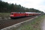 DB Regio 112 120-1 mit einem Regional-Express Richtung Erkner (gesichtet Gr�nheide Fangschleuse, 25.04.2008).