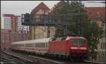 DB Fernverkehr 120 138 schiebt einen Ersatzzug zum n�chsten Halt Berlin Ostbahnhof (gesehen 14.06.2012 Berlin Alexanderplatz)    Update: ++ 10.04.2018 bei Fa.