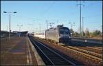 DB Fernverkehr ES 64 U2-072 / 182 572 mit dem EC 249  Wawel  Hamburg-Altona - Wroclaw Glowny am 30.12.2013 in Sch�nefeld Flughafen