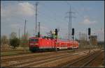 DB Regio 143 947-0 mit der RB14 nach Senftenberg (gesehen Berlin Sch�nefeld Flughafen 14.04.2012)    - Update: ++ 05.10.2018 bei Fa.