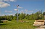 Es war einmal: Formsignal und Wasserkran in Magdeburg Neustadt, 10.05.2015
<br><br>
Auf dem Gel�nde der Eisenbahnfreunde Magdeburg e.V. steht dieses Formsignal.