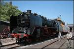 01 005 wird besonders wegen der �bergro�en Treibr�der von Jung und Alt bestaunt.