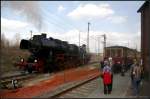 F�hrerstandsmitfahrten waren mit 52 8079 m�glich, hier f�hrt sie am EB 188 514 vorbei (gesehen 3.