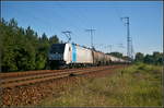 CTL Logistics 185 717-6 fuhr mit einem Kesselwagenzug am 29.08.2017 durch die Berliner Wuhlheide