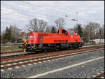 Die Voith 10 BB von DB Cargo fuhr Lz am S-Bahnhof vorbei, Leipzig Thekla, 21.03.2023 (92 80 1261 095-4 D-DB)
