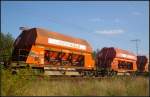 D-WLE 88 80 6770 027-6 Fans in Berlin Wuhlheide, 18.09.2014. Registriert ist der Selbstentladewagen bei der Westf�lische Landes-Eisenbahn GmbH und transportiert Kalk f�r die Firma Westkalk.
