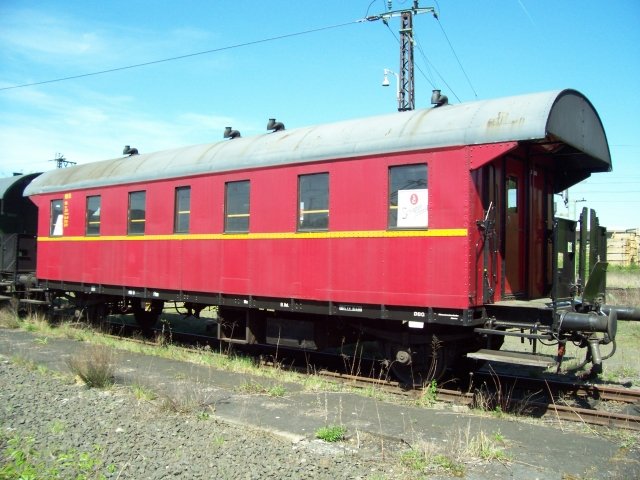 Zum Thekenwagen WRi umgebauter Ci-28 der Museumseisenbahn Hanau e.V. (Hanau, 15.04.2007)